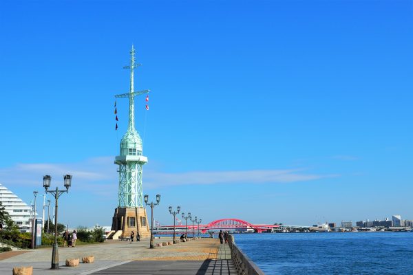 ハーバーランド／ 旧神戸港信号所