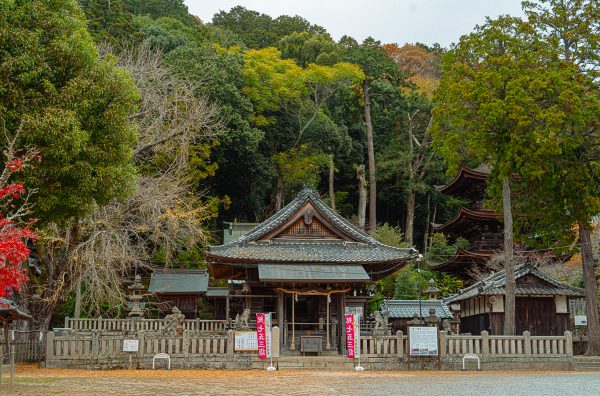 六條八幡宮