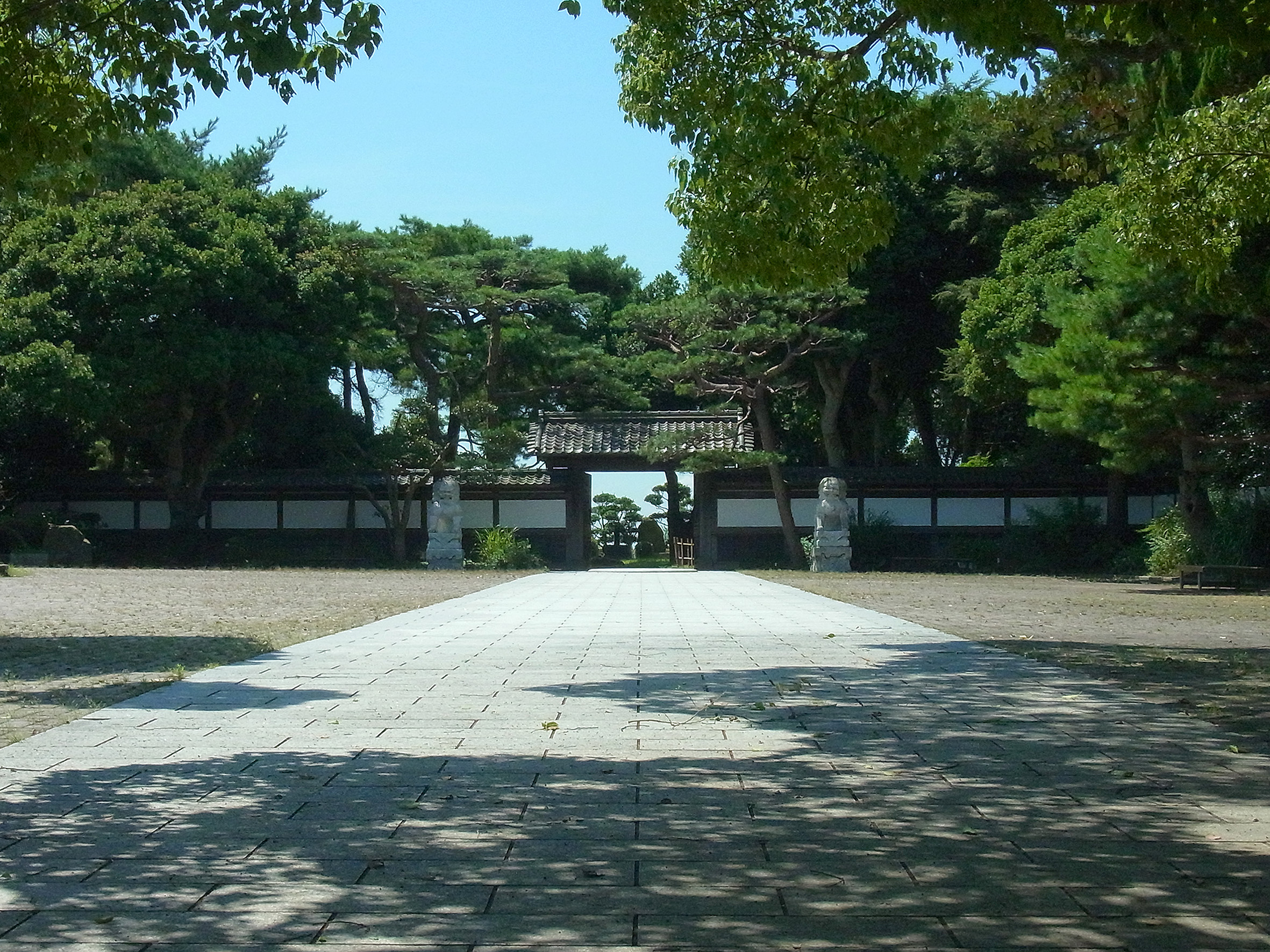 須磨離宮公園　中門広場